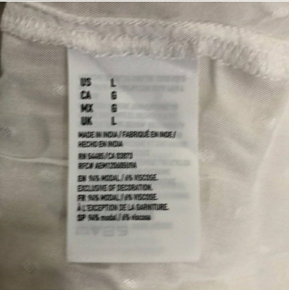 American Eagle Outfitters White Chenille Dot V-neck Feminine Ruffle Top … - Picture 5 of 5